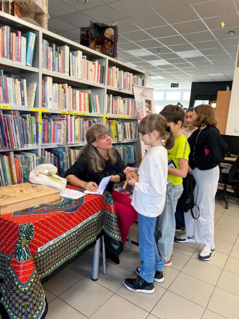 Agnieszka Kazała - spotkanie w bibliotece z dziećmi