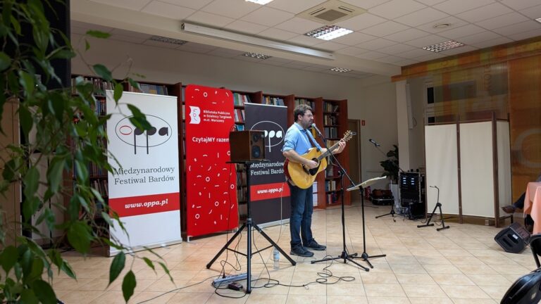 czwartek poetycko-muzyczny