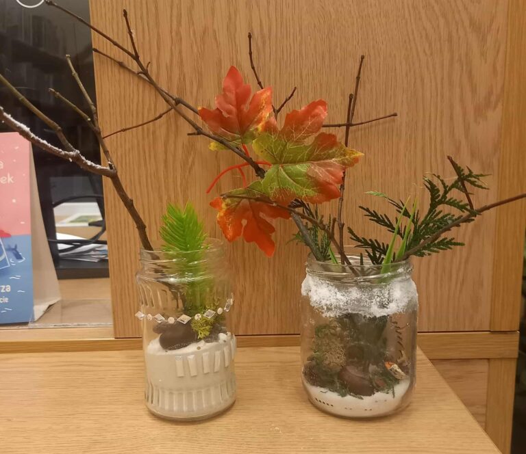 jesień w słoiku - prace wykonane przez uczestników warsztatów