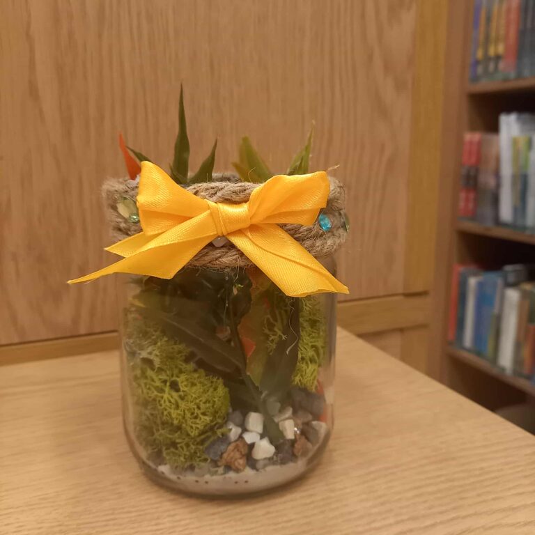 jesień w słoiku - prace wykonane przez uczestników warsztatów