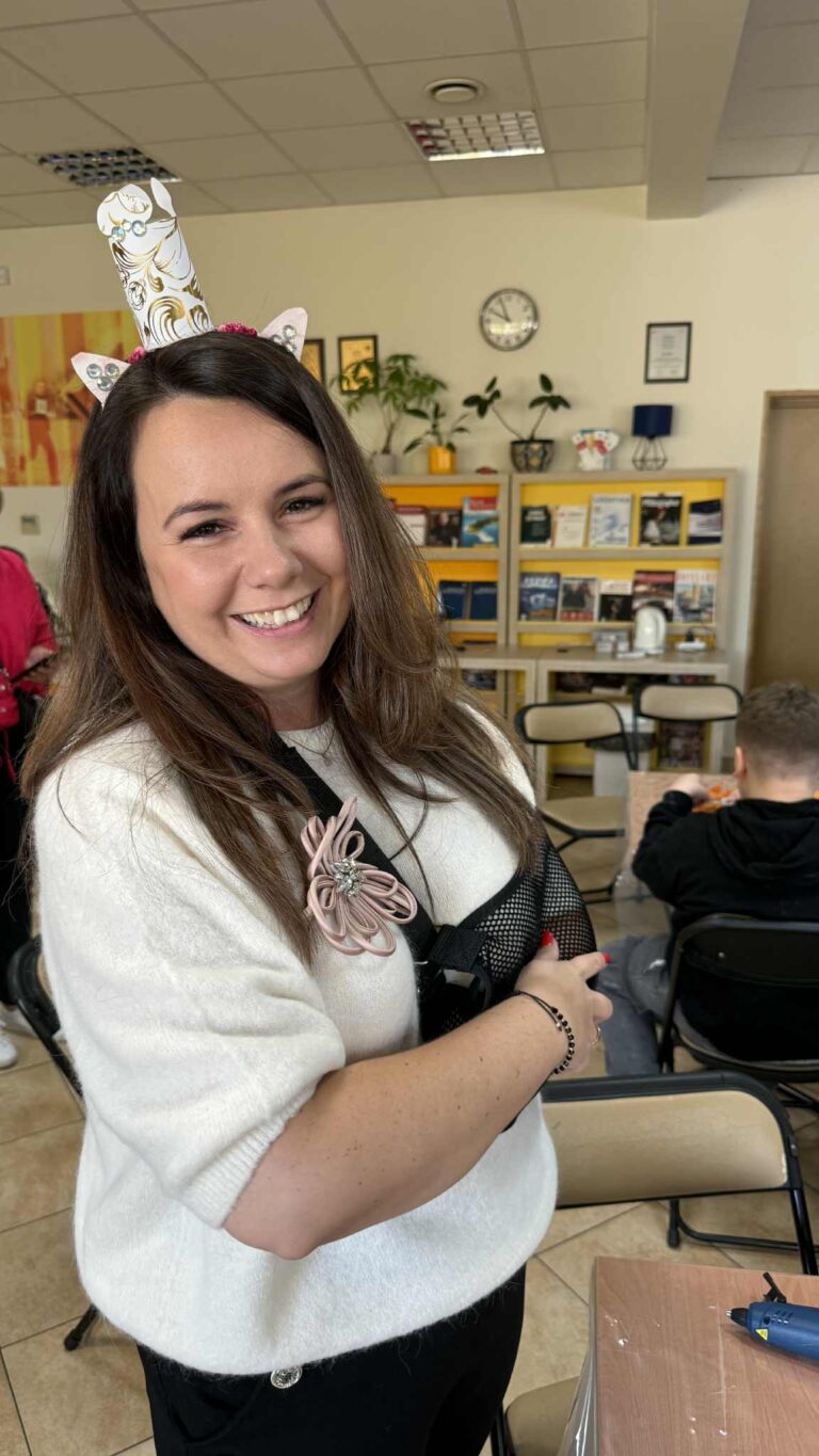 warsztaty tworzenia koron, diademów i innych królewskich nakryć głowy