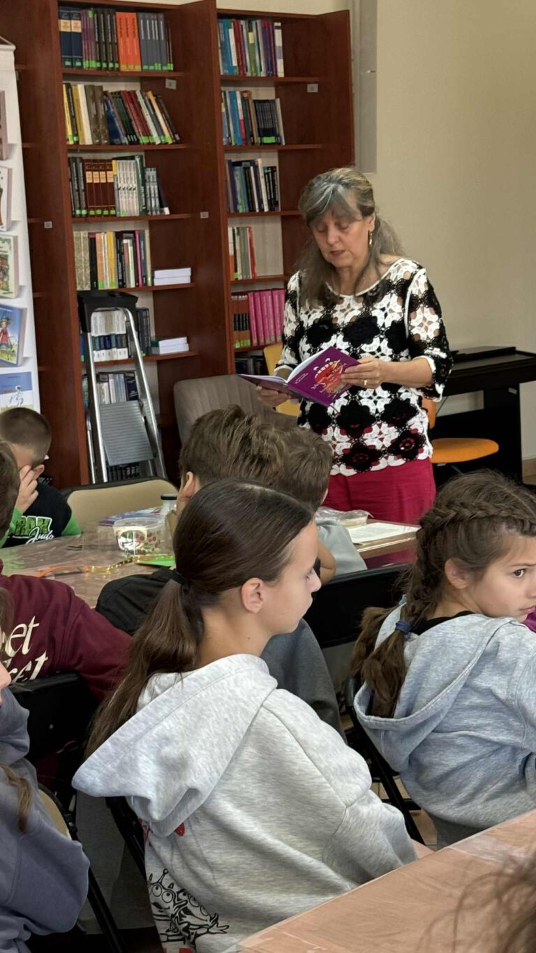 warsztaty tworzenia koron, diademów i innych królewskich nakryć głowy