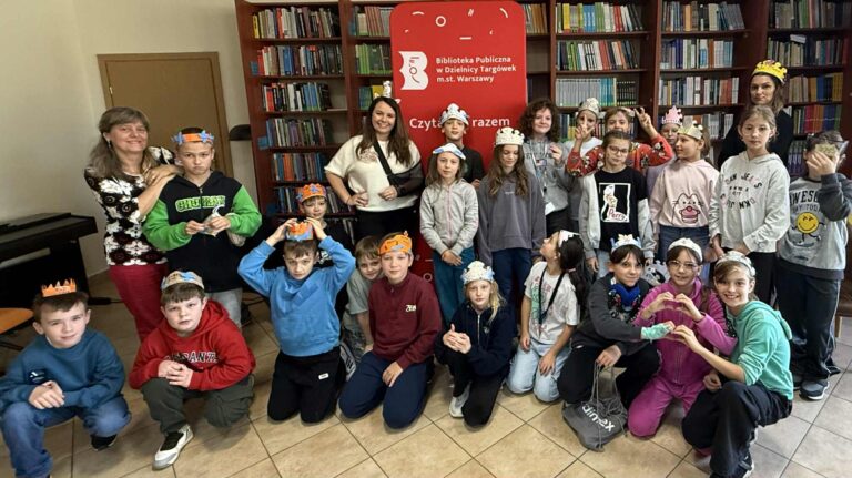 warsztaty tworzenia koron, diademów i innych królewskich nakryć głowy