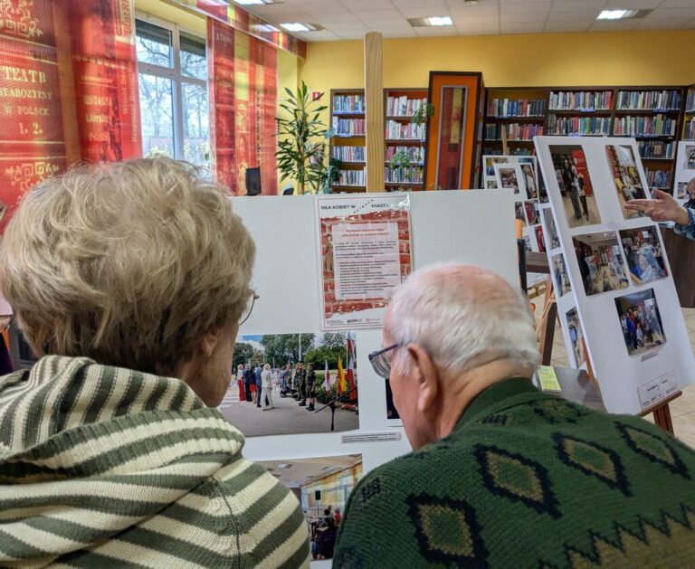 wernisaż wystawy Siła kobiet w ruinach miast