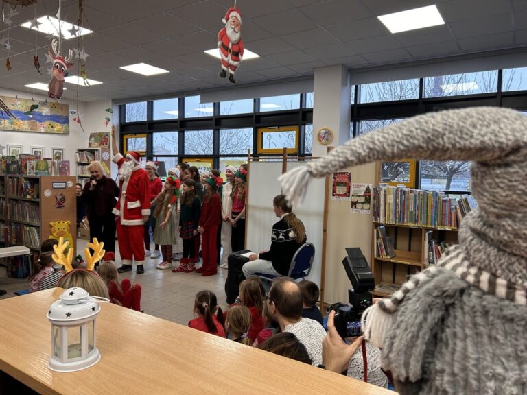 spotkanie mikołajkowe w bibliotece