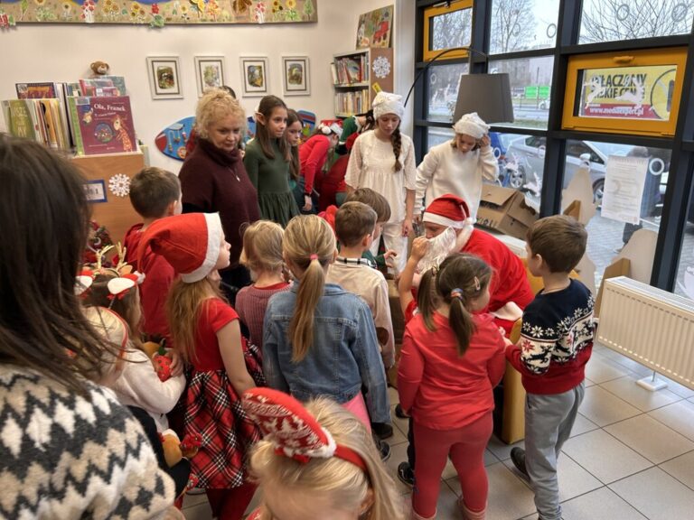spotkanie mikołajkowe w bibliotece