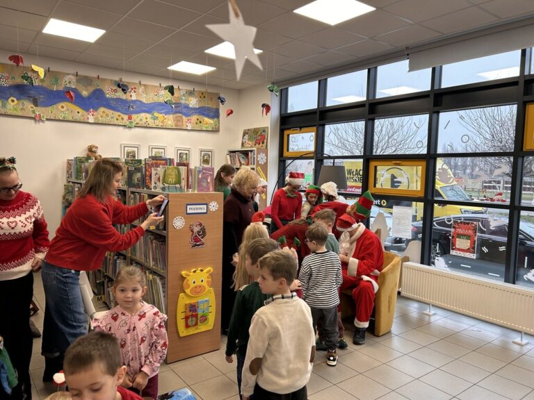 spotkanie mikołajkowe w bibliotece
