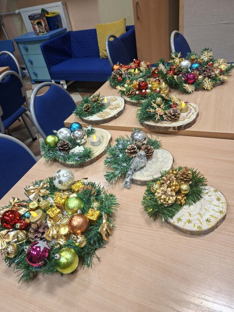 Świąteczne warsztaty plastyczne