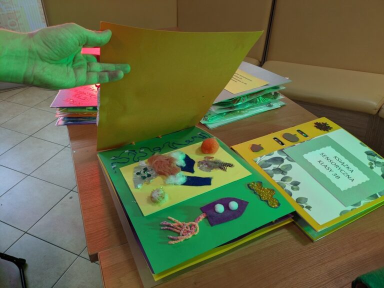 gala wieńcząca projekt Zmysłbooki - czytajmy wszystkimi zmysłami razem