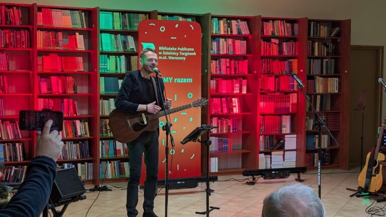 wieczór poetycko-muzyczny w czytelni naukowej nr I imienia Janiny Englert