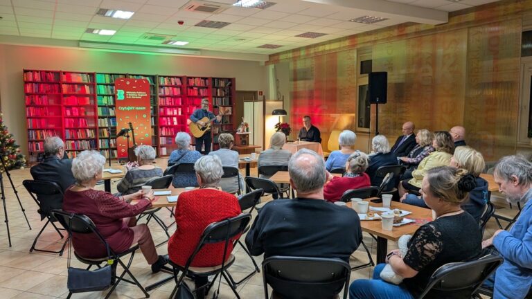 wieczór poetycko-muzyczny w czytelni naukowej nr I imienia Janiny Englert