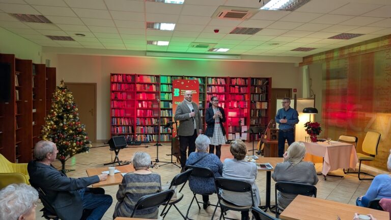 wieczór poetycko-muzyczny w czytelni naukowej nr I imienia Janiny Englert