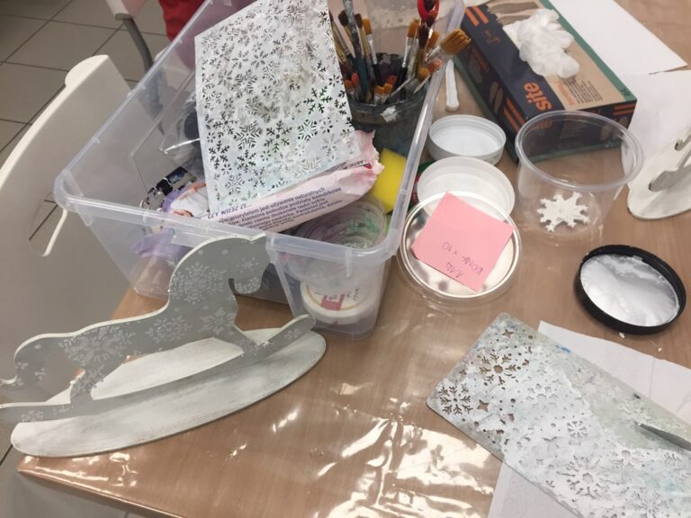 warsztaty tworzenia ozdób świątecznych