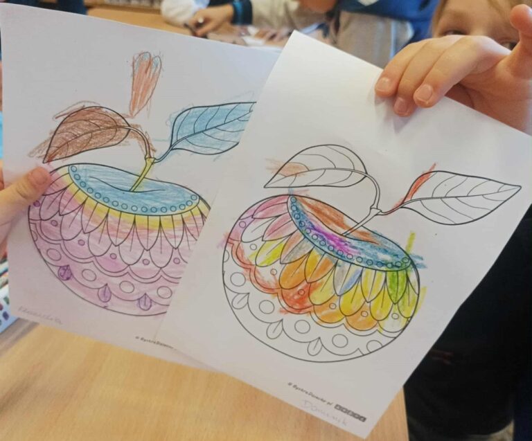 prace plastyczne powstałe podczas zajęć w bibliotece dla dzieci