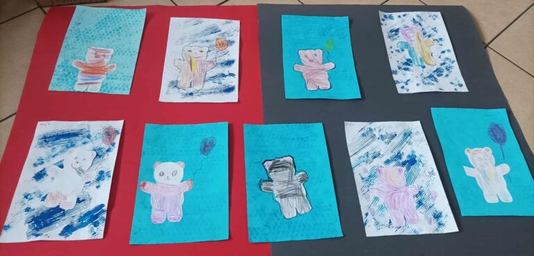 prace plastyczne powstałe podczas zajęć w bibliotece dla dzieci