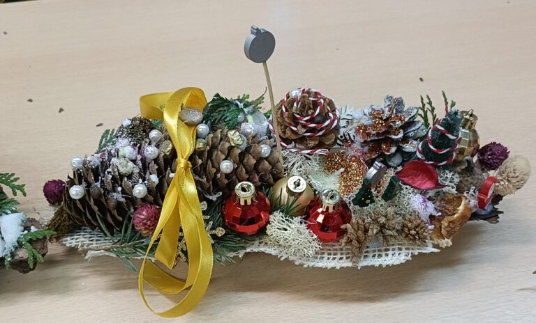 warsztaty bożonarodzeniowe w bibliotece