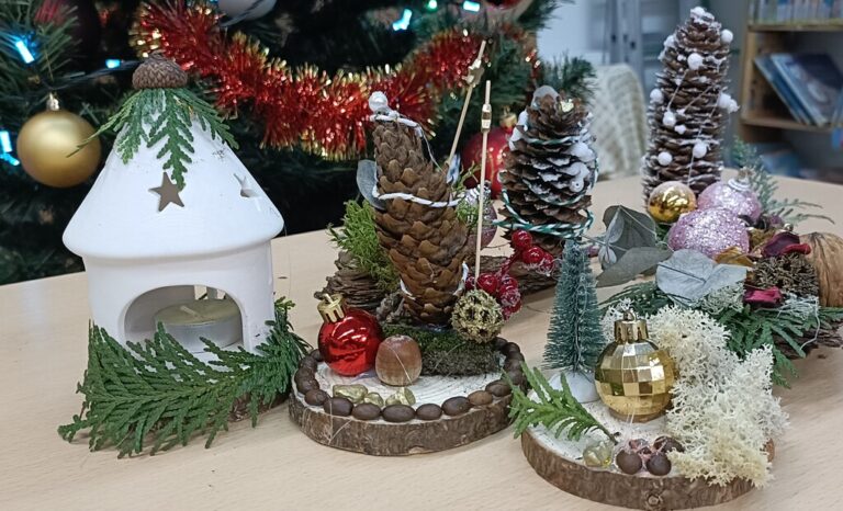 warsztaty bożonarodzeniowe w bibliotece