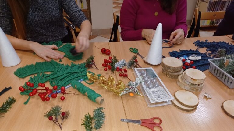 warsztaty robienia stroików świątecznych