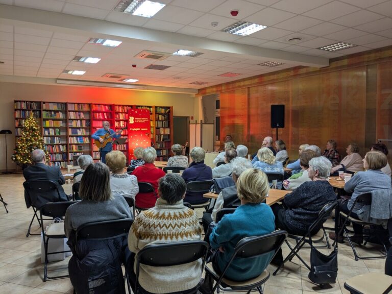 czwartek poetycko-muzyczny - koncert Piotra Bakala