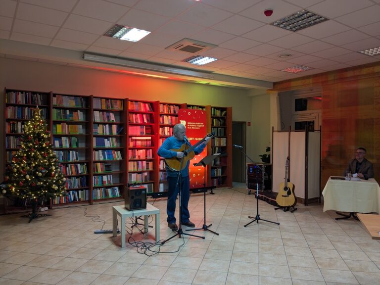 czwartek poetycko-muzyczny - koncert Piotra Bakala