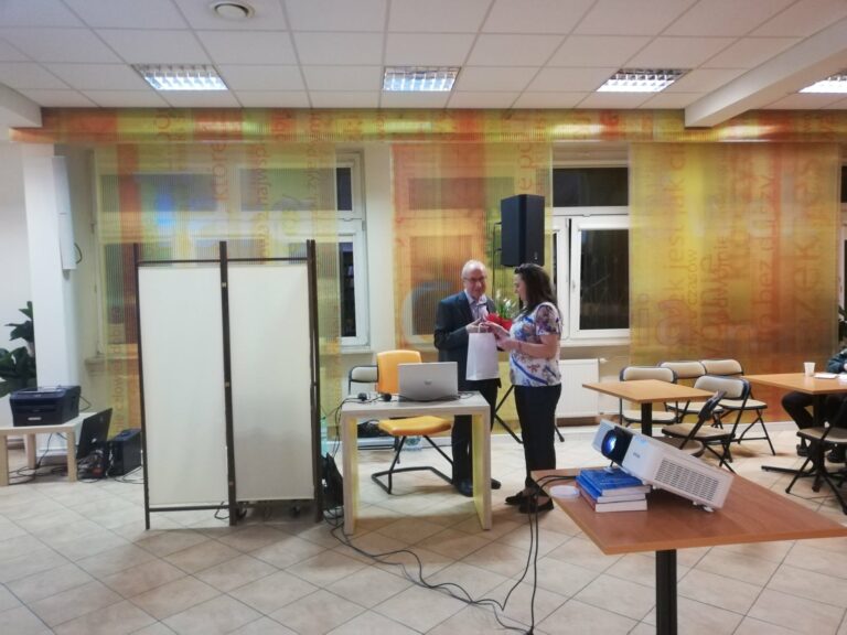 wieczór poetycko-muzyczny w czytelni