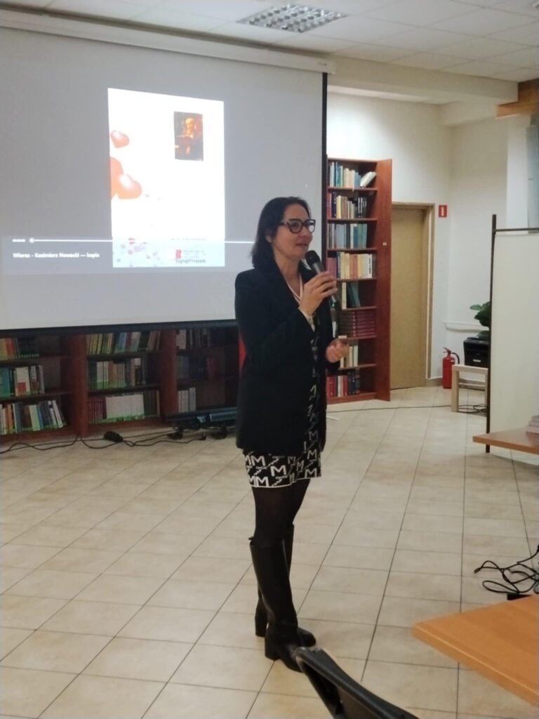 wieczór poetycko-muzyczny w czytelni