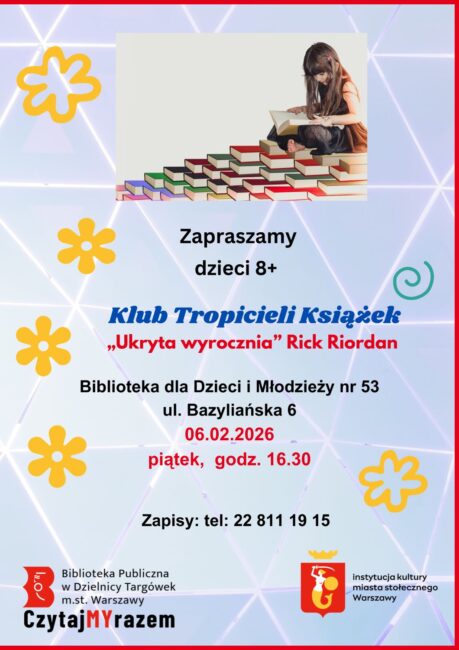 dziewczynka siedzi na górze książek i czyta książkę