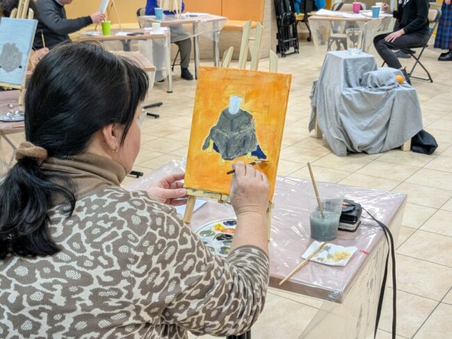 warsztaty malarskie w bibliotece