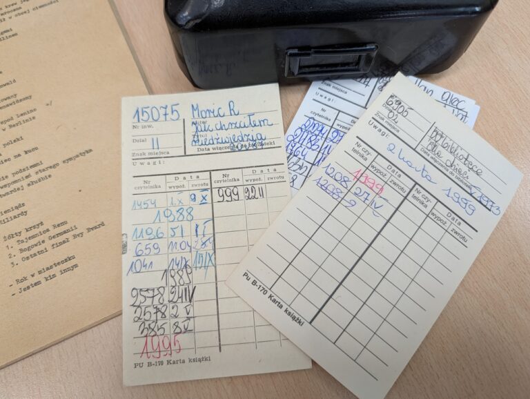 otwarcie książkomatu na ul. Rembielińska 6a