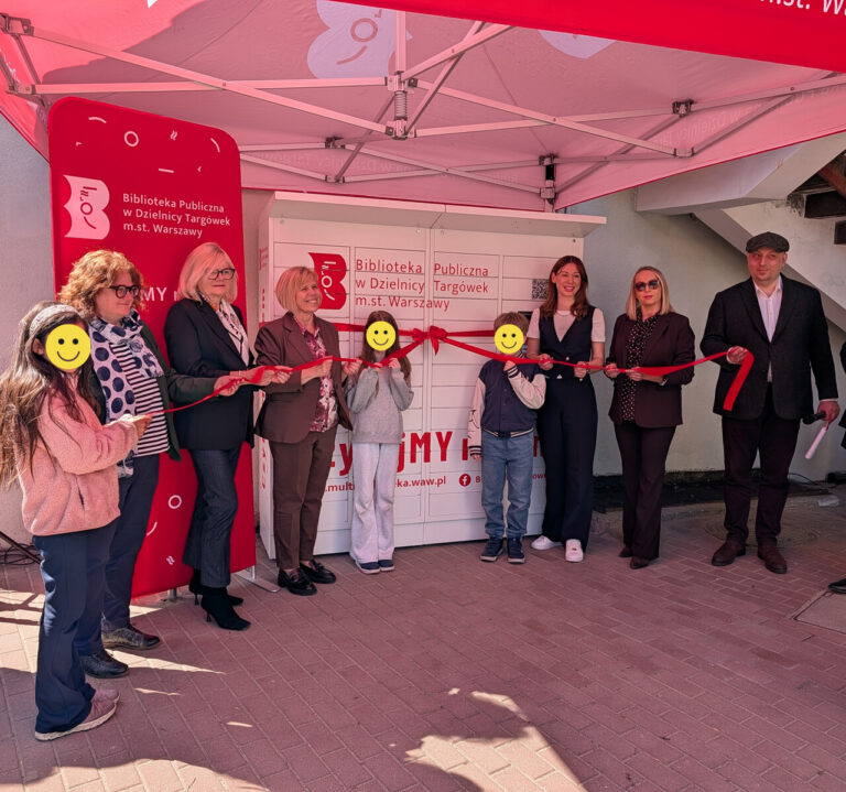 otwarcie książkomatu na ul. Rembielińska 6a