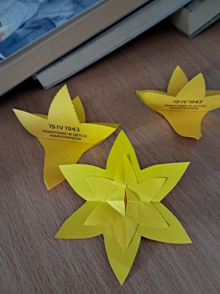 akcja żonkile - papierowe kwiaty