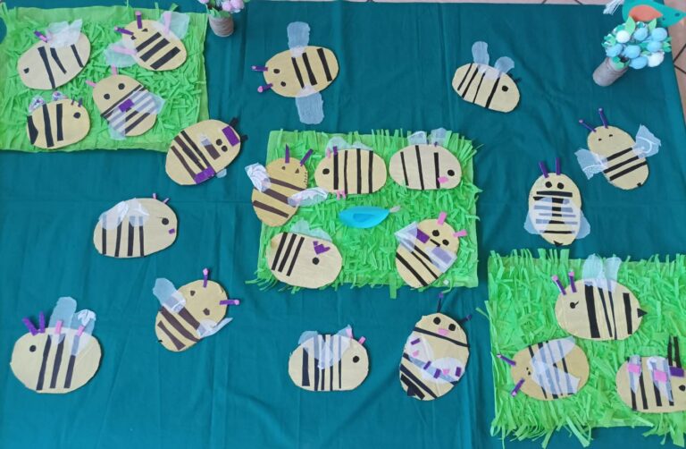 prace plastyczne uczestników zajęć w bibliotece