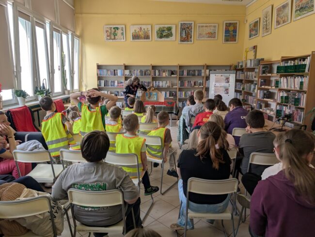 spotkanie z Agnieszką Kazałą w bibliotece