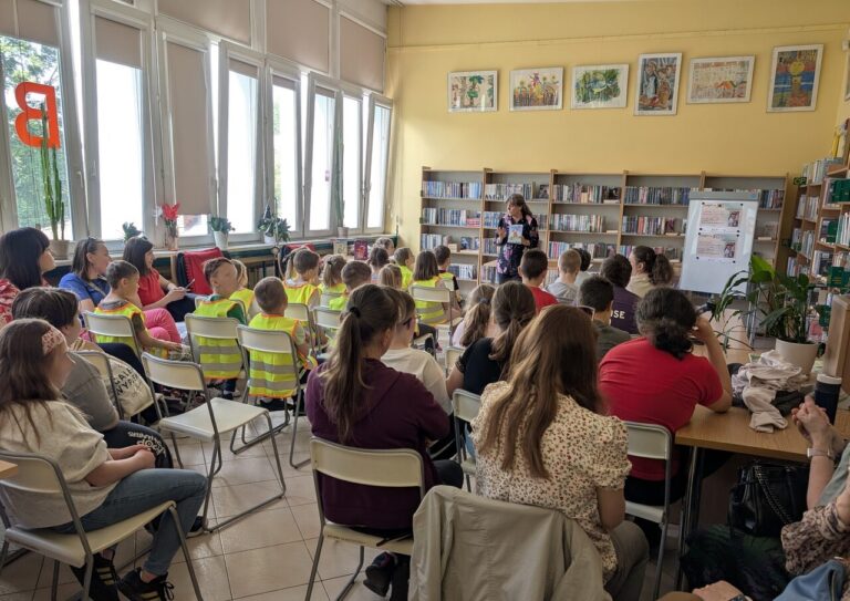 spotkanie z Agnieszką Kazałą w bibliotece
