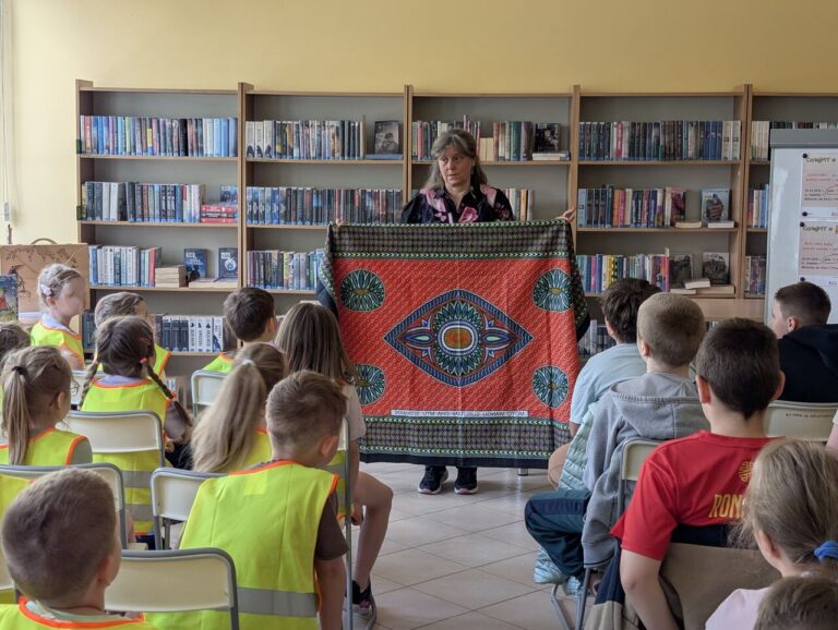 spotkanie z Agnieszką Kazałą w bibliotece