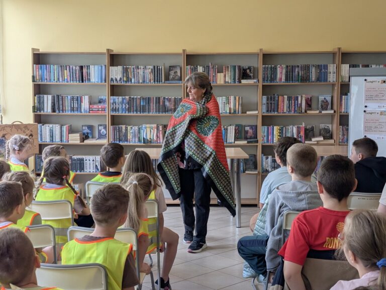 spotkanie z Agnieszką Kazałą w bibliotece