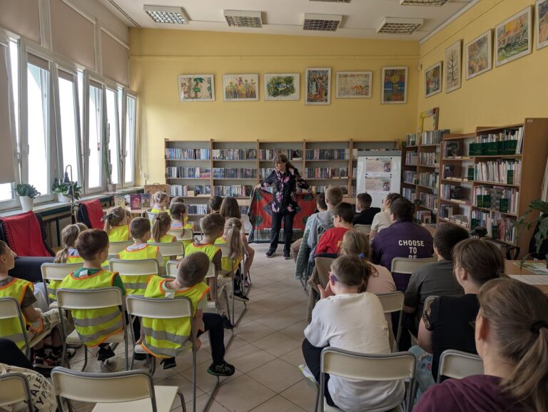 spotkanie z Agnieszką Kazałą w bibliotece