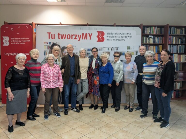 spotkanie koła nr 2 - warsztaty tworzenia róż z papieru