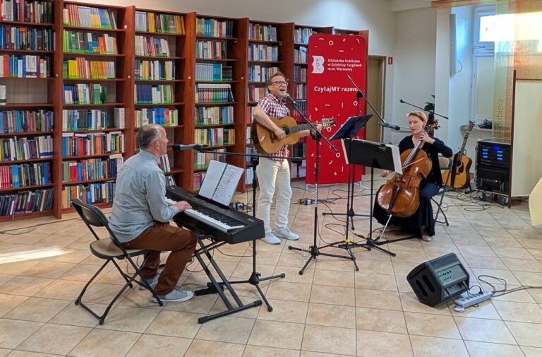 Czwartek poetycko-muzyczny – koncert Michał Konstrat Trio