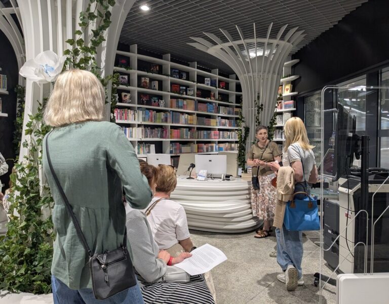 bibliotekarze z Litwy zwiedzają Metrotekę