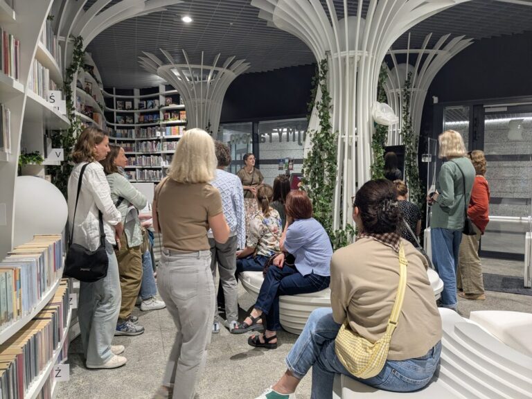 bibliotekarze z Litwy zwiedzają Metrotekę