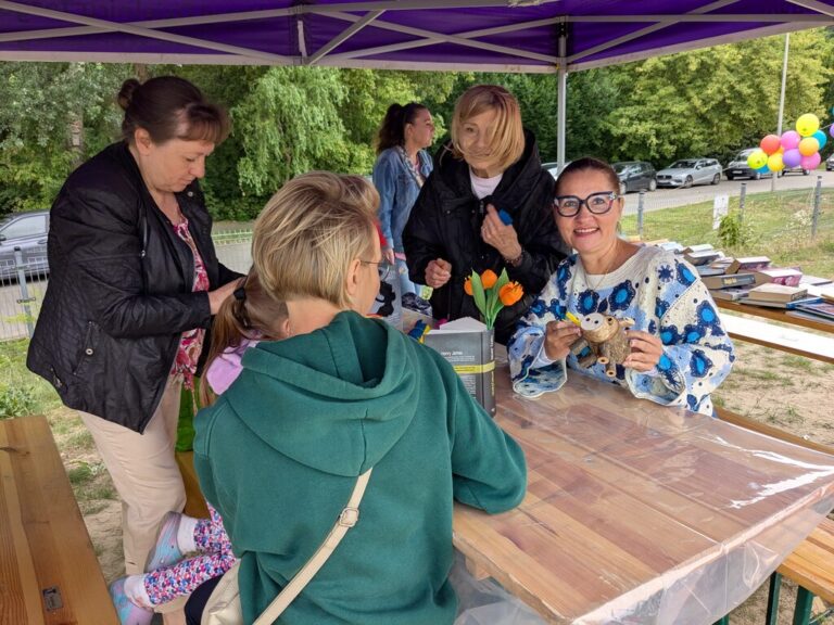 warsztaty tworzenia kwiatów z krepiny włoskiej