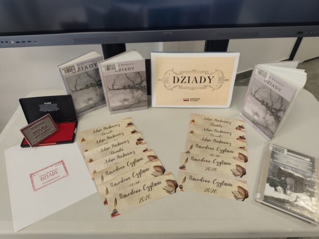 książki pt. Dziady i zakładki okolicznościowe