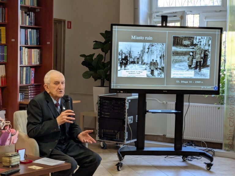 Franciszek Cepek spotkanie w bibliotece