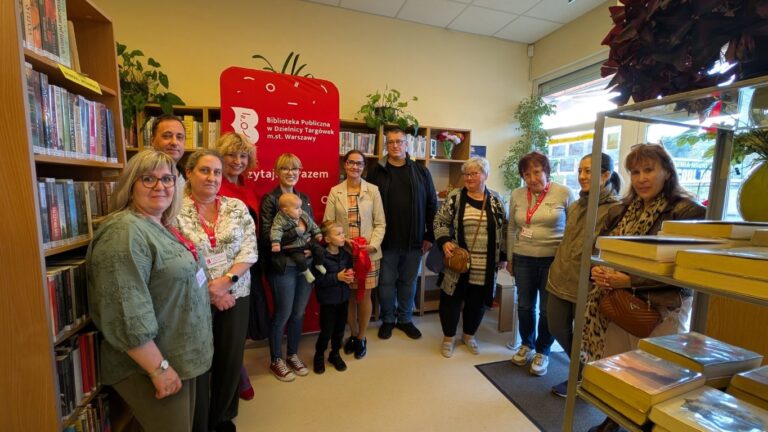 premiera self-checka w bibliotece na Smoleńskiej 94
